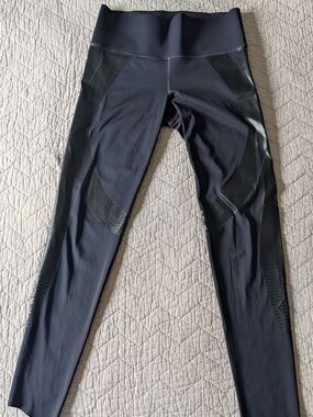 Under Armour Black Compression Leggings
